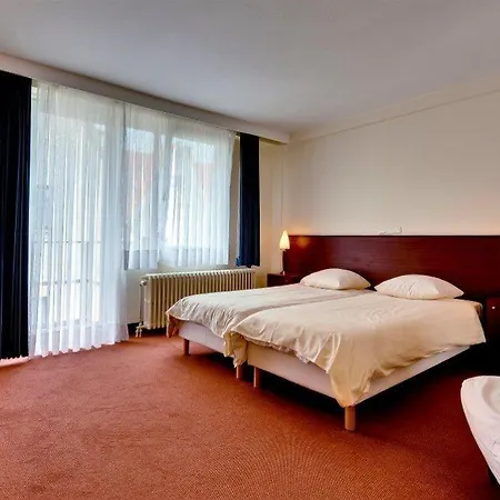 Azur Hotel