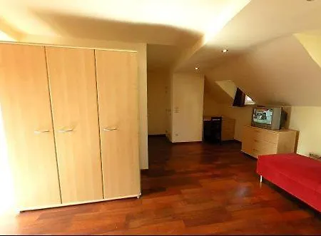 Azur Hotel